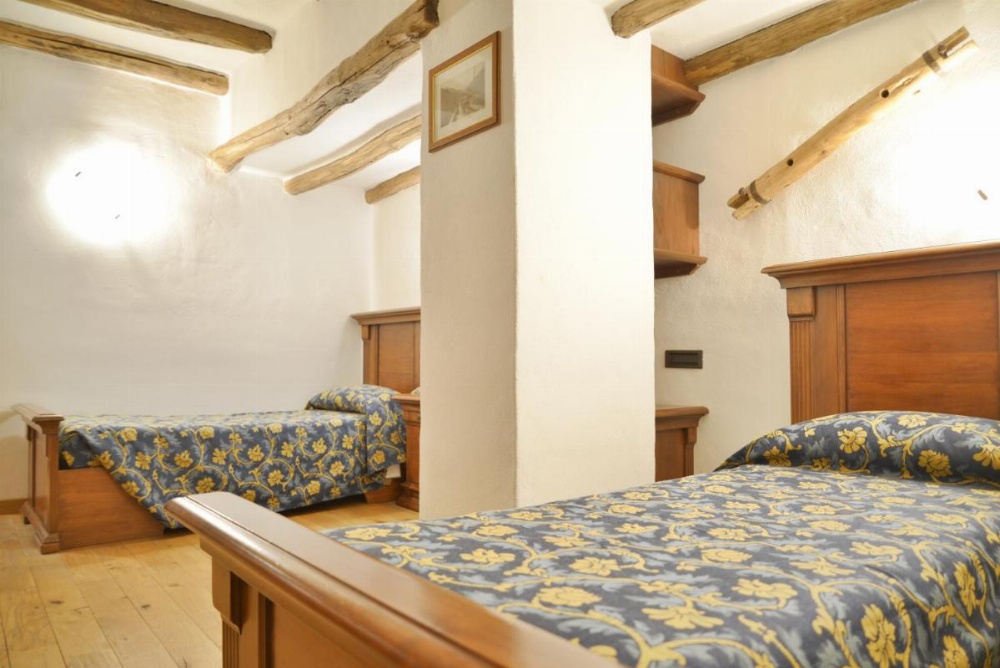 Room image 2
